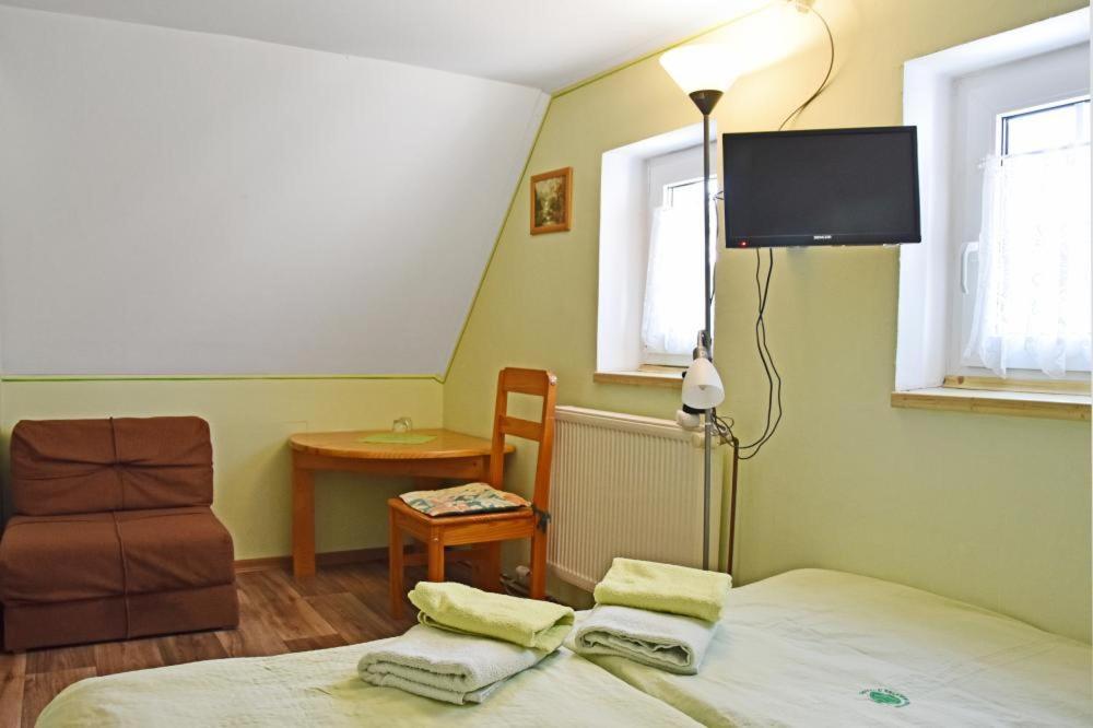Buseranda - Depandance Hotelu U Zeleneho Stromu Decin Luaran gambar